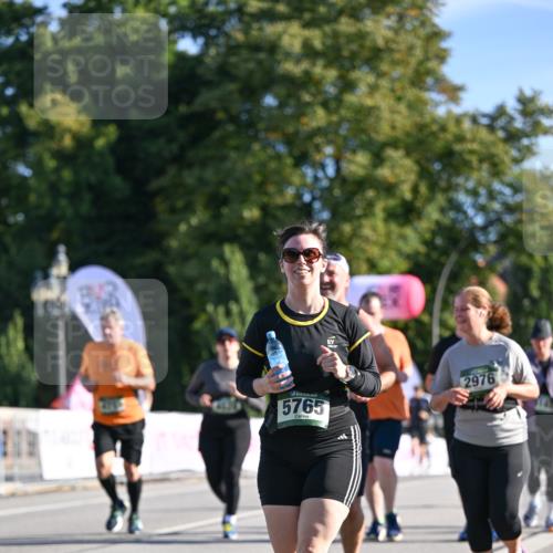 07.09.2025 - BARMER Alsterlauf Dr. Thomas Lammeyer http://msf.ph/oto/8715952 07.09.2025 09:53:04 Laufen 5765, 2976 meine-sportfotos.de