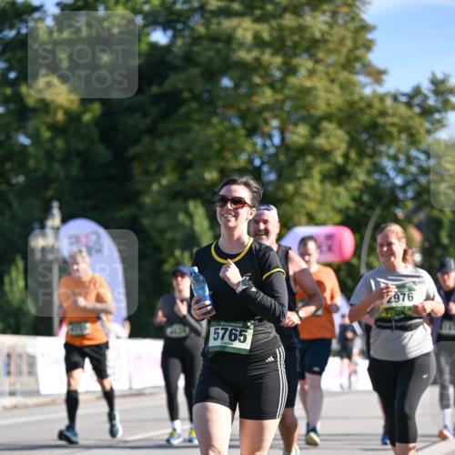 07.09.2025 - BARMER Alsterlauf Dr. Thomas Lammeyer http://msf.ph/oto/8715953 07.09.2025 09:53:04 Laufen 5765, 2976 meine-sportfotos.de