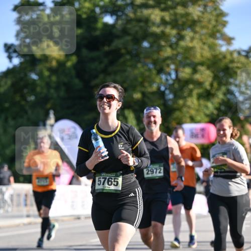 07.09.2025 - BARMER Alsterlauf Dr. Thomas Lammeyer http://msf.ph/oto/8715956 07.09.2025 09:53:04 Laufen 5765, 2972 meine-sportfotos.de