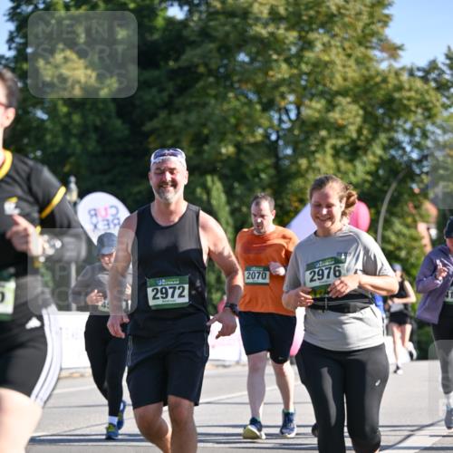 07.09.2025 - BARMER Alsterlauf Dr. Thomas Lammeyer http://msf.ph/oto/8715958 07.09.2025 09:53:05 Laufen 2972, 2070, 2976 meine-sportfotos.de