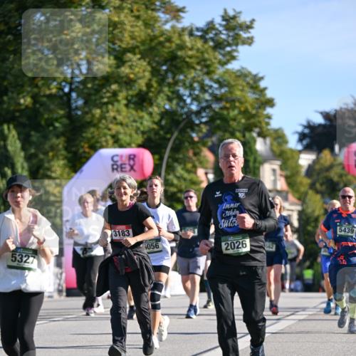 07.09.2025 - BARMER Alsterlauf Dr. Thomas Lammeyer http://msf.ph/oto/8715980 07.09.2025 09:53:26 Laufen 19, 5327, 3183, 056, 2026, 5439 meine-sportfotos.de