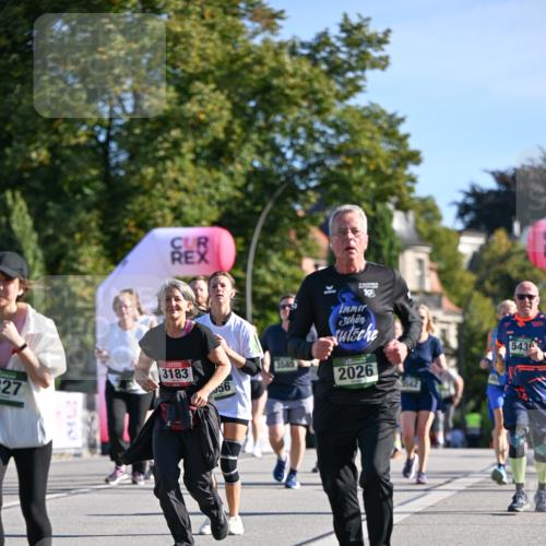 07.09.2025 - BARMER Alsterlauf Dr. Thomas Lammeyer http://msf.ph/oto/8715981 07.09.2025 09:53:26 Laufen 19, 3585, 3183, 2026, 327, 1562, 543 meine-sportfotos.de