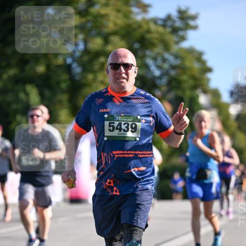 07.09.2025 - BARMER Alsterlauf Dr. Thomas Lammeyer http://msf.ph/oto/8716009 07.09.2025 09:53:31 Laufen 36, 5439 meine-sportfotos.de