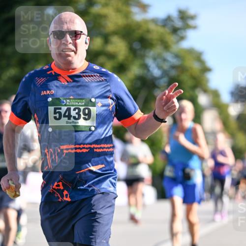 07.09.2025 - BARMER Alsterlauf Dr. Thomas Lammeyer http://msf.ph/oto/8716014 07.09.2025 09:53:31 Laufen 36, 5439 meine-sportfotos.de