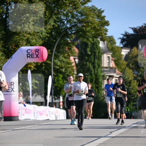 07.09.2025 - BARMER Alsterlauf Dr. Thomas Lammeyer http://msf.ph/oto/8716213 07.09.2025 09:54:14 Laufen 2714, 3141, 5128, 59 meine-sportfotos.de