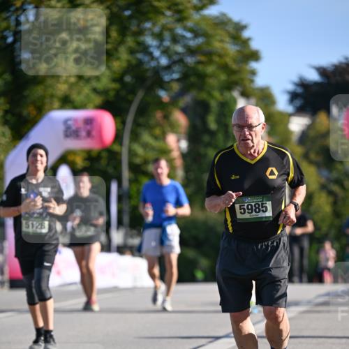 07.09.2025 - BARMER Alsterlauf Dr. Thomas Lammeyer http://msf.ph/oto/8716253 07.09.2025 09:54:21 Laufen 5128, 5985 meine-sportfotos.de