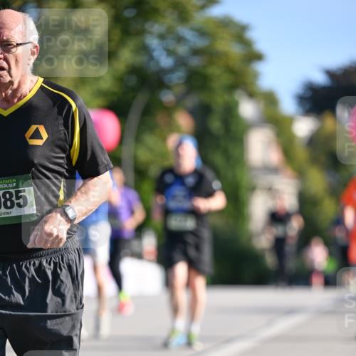 07.09.2025 - BARMER Alsterlauf Dr. Thomas Lammeyer http://msf.ph/oto/8716272 07.09.2025 09:54:24 Laufen 85 meine-sportfotos.de