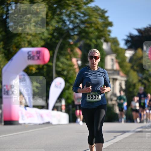 07.09.2025 - BARMER Alsterlauf Dr. Thomas Lammeyer http://msf.ph/oto/8716337 07.09.2025 09:54:36 Laufen 5537 meine-sportfotos.de