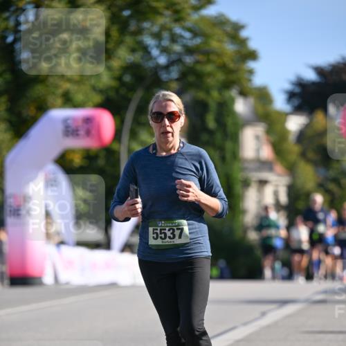 07.09.2025 - BARMER Alsterlauf Dr. Thomas Lammeyer http://msf.ph/oto/8716344 07.09.2025 09:54:37 Laufen 36, 5537 meine-sportfotos.de