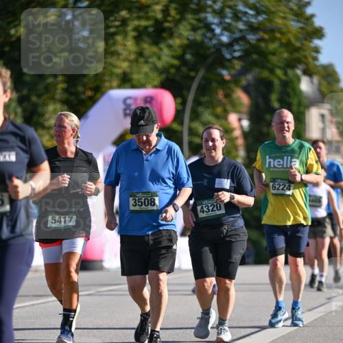 07.09.2025 - BARMER Alsterlauf Dr. Thomas Lammeyer http://msf.ph/oto/8716375 07.09.2025 09:54:54 Laufen 5417, 3508, 4320, 6224, 354 meine-sportfotos.de