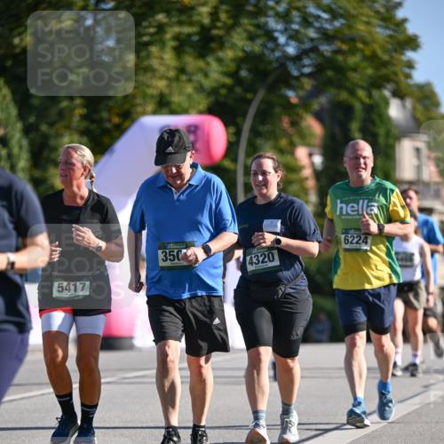 07.09.2025 - BARMER Alsterlauf Dr. Thomas Lammeyer http://msf.ph/oto/8716376 07.09.2025 09:54:54 Laufen 5417, 350, 4320, 6224 meine-sportfotos.de