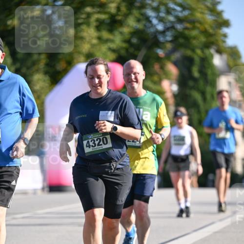 07.09.2025 - BARMER Alsterlauf Dr. Thomas Lammeyer http://msf.ph/oto/8716389 07.09.2025 09:54:56 Laufen 36, 4320 meine-sportfotos.de
