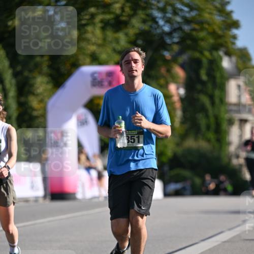 07.09.2025 - BARMER Alsterlauf Dr. Thomas Lammeyer http://msf.ph/oto/8716420 07.09.2025 09:55:01 Laufen 847, 36, 351 meine-sportfotos.de