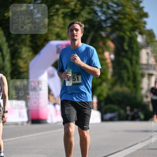 07.09.2025 - BARMER Alsterlauf Dr. Thomas Lammeyer http://msf.ph/oto/8716421 07.09.2025 09:55:01 Laufen 4851 meine-sportfotos.de