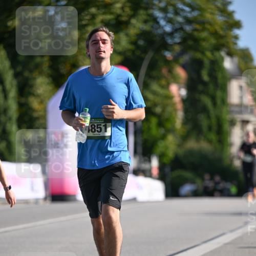 07.09.2025 - BARMER Alsterlauf Dr. Thomas Lammeyer http://msf.ph/oto/8716424 07.09.2025 09:55:02 Laufen 36, 851 meine-sportfotos.de