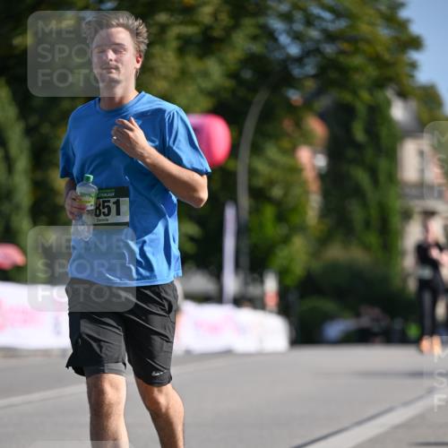 07.09.2025 - BARMER Alsterlauf Dr. Thomas Lammeyer http://msf.ph/oto/8716426 07.09.2025 09:55:02 Laufen 851 meine-sportfotos.de