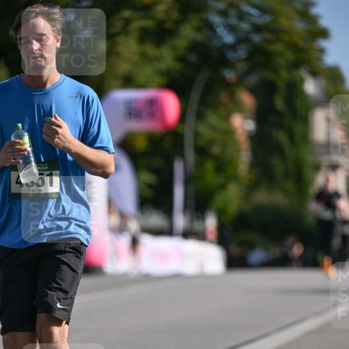 07.09.2025 - BARMER Alsterlauf Dr. Thomas Lammeyer http://msf.ph/oto/8716430 07.09.2025 09:55:03 Laufen 4351 meine-sportfotos.de