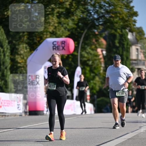 07.09.2025 - BARMER Alsterlauf Dr. Thomas Lammeyer http://msf.ph/oto/8716432 07.09.2025 09:55:10 Laufen 5071, 2239, 464 meine-sportfotos.de