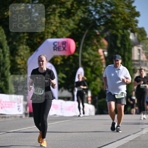 07.09.2025 - BARMER Alsterlauf Dr. Thomas Lammeyer http://msf.ph/oto/8716436 07.09.2025 09:55:11 Laufen 7510, 5071, 2239, 34 meine-sportfotos.de
