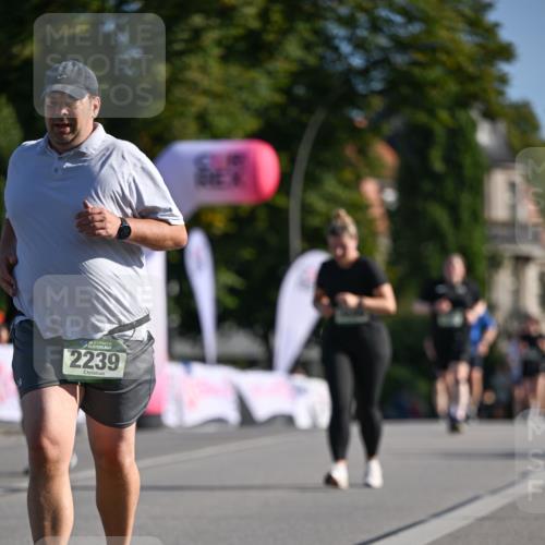 07.09.2025 - BARMER Alsterlauf Dr. Thomas Lammeyer http://msf.ph/oto/8716468 07.09.2025 09:55:16 Laufen 2239, 54 meine-sportfotos.de
