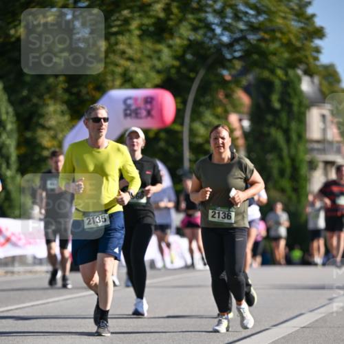 07.09.2025 - BARMER Alsterlauf Dr. Thomas Lammeyer http://msf.ph/oto/8716520 07.09.2025 09:55:27 Laufen 2135, 2136 meine-sportfotos.de