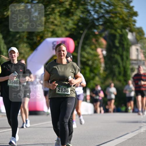07.09.2025 - BARMER Alsterlauf Dr. Thomas Lammeyer http://msf.ph/oto/8716536 07.09.2025 09:55:29 Laufen 3560, 2136 meine-sportfotos.de