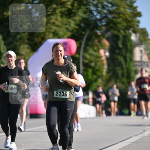 07.09.2025 - BARMER Alsterlauf Dr. Thomas Lammeyer http://msf.ph/oto/8716537 07.09.2025 09:55:29 Laufen 3560, 36, 2136 meine-sportfotos.de