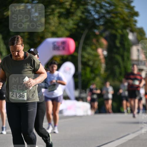 07.09.2025 - BARMER Alsterlauf Dr. Thomas Lammeyer http://msf.ph/oto/8716548 07.09.2025 09:55:30 Laufen 136, 2136 meine-sportfotos.de