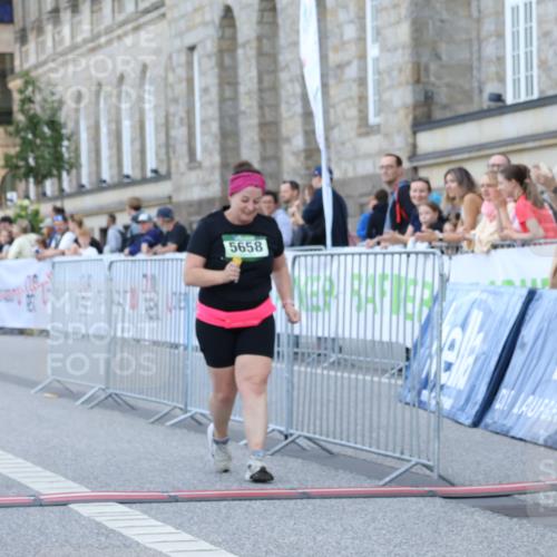 07.09.2025 - BARMER Alsterlauf Strokosch-Dieckow http://msf.ph/oto/8716574 07.09.2025 10:39:08 Ziel 4908, 5658 meine-sportfotos.de