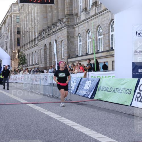07.09.2025 - BARMER Alsterlauf Strokosch-Dieckow http://msf.ph/oto/8716581 07.09.2025 10:39:09 Ziel 4908, 5658 meine-sportfotos.de