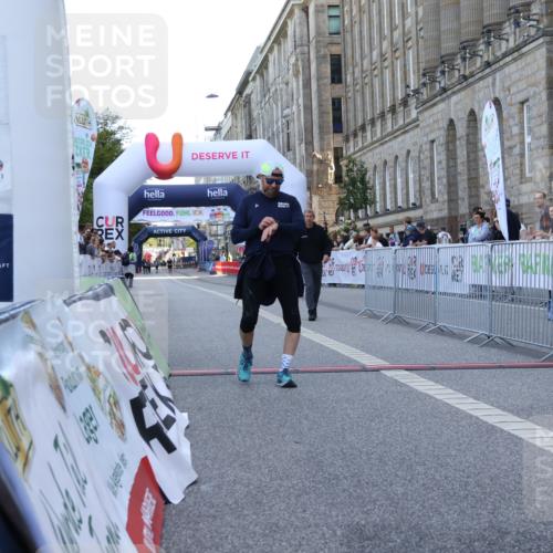 07.09.2025 - BARMER Alsterlauf Strokosch-Dieckow http://msf.ph/oto/8716591 07.09.2025 10:39:10 Ziel 4908, 5658 meine-sportfotos.de