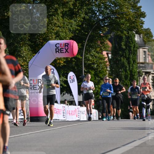 07.09.2025 - BARMER Alsterlauf Dr. Thomas Lammeyer http://msf.ph/oto/8716600 07.09.2025 09:55:39 Laufen 3293, 2486, 3553, 3542, 2877, 6111 meine-sportfotos.de