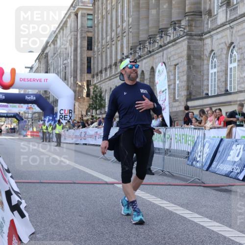 07.09.2025 - BARMER Alsterlauf Strokosch-Dieckow http://msf.ph/oto/8716615 07.09.2025 10:39:14 Ziel 4908, 5658 meine-sportfotos.de