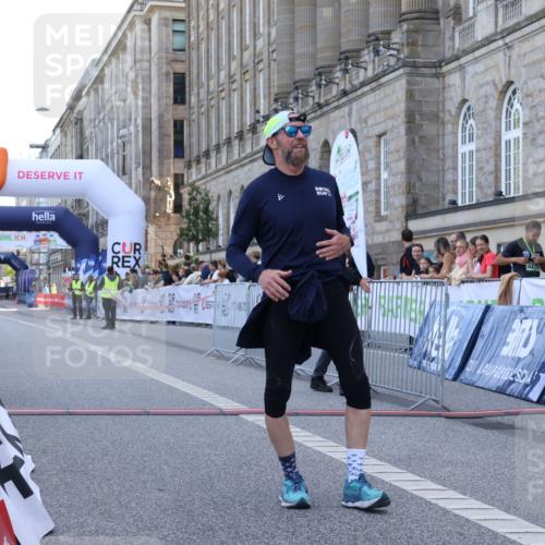 07.09.2025 - BARMER Alsterlauf Strokosch-Dieckow http://msf.ph/oto/8716618 07.09.2025 10:39:14 Ziel 4908, 5658 meine-sportfotos.de