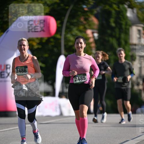 07.09.2025 - BARMER Alsterlauf Dr. Thomas Lammeyer http://msf.ph/oto/8716651 07.09.2025 09:55:48 Laufen 2486, 2485 meine-sportfotos.de
