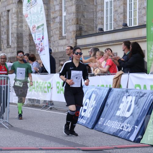 07.09.2025 - BARMER Alsterlauf Strokosch-Dieckow http://msf.ph/oto/8716656 07.09.2025 10:40:03 Ziel 3897, 5789, 5792 meine-sportfotos.de