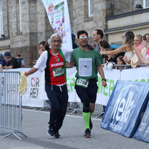 07.09.2025 - BARMER Alsterlauf Strokosch-Dieckow http://msf.ph/oto/8716662 07.09.2025 10:40:04 Ziel 3897, 5789, 5792 meine-sportfotos.de