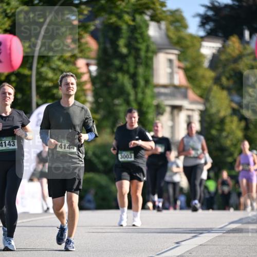 07.09.2025 - BARMER Alsterlauf Dr. Thomas Lammeyer http://msf.ph/oto/8716670 07.09.2025 09:55:51 Laufen 4143, 4144, 3003 meine-sportfotos.de