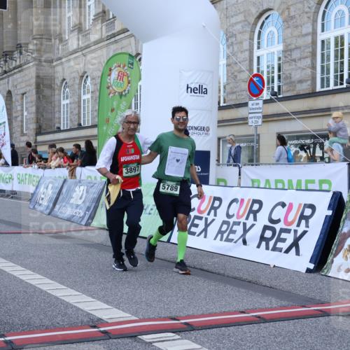 07.09.2025 - BARMER Alsterlauf Strokosch-Dieckow http://msf.ph/oto/8716679 07.09.2025 10:40:08 Ziel 3897, 5789, 5792 meine-sportfotos.de
