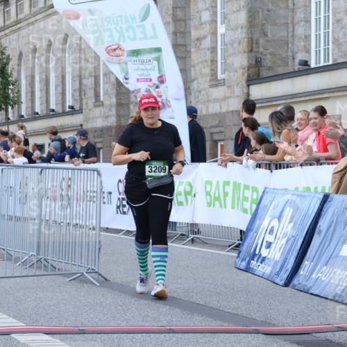 07.09.2025 - BARMER Alsterlauf Strokosch-Dieckow http://msf.ph/oto/8716691 07.09.2025 10:40:20 Ziel 3209 meine-sportfotos.de