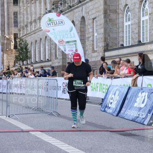 07.09.2025 - BARMER Alsterlauf Strokosch-Dieckow http://msf.ph/oto/8716695 07.09.2025 10:40:21 Ziel 3209 meine-sportfotos.de