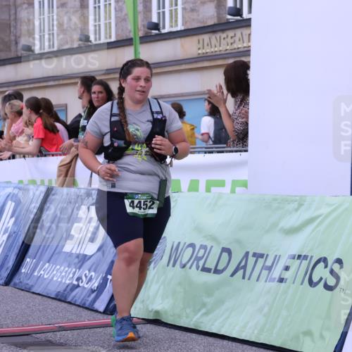 07.09.2025 - BARMER Alsterlauf Strokosch-Dieckow http://msf.ph/oto/8716733 07.09.2025 10:40:38 Ziel 2249, 4452, 5378 meine-sportfotos.de