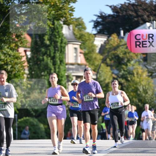 07.09.2025 - BARMER Alsterlauf Dr. Thomas Lammeyer http://msf.ph/oto/8716737 07.09.2025 09:56:02 Laufen 2427, 201, 287, 2420, 3950 meine-sportfotos.de