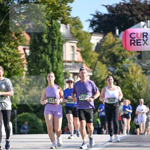 07.09.2025 - BARMER Alsterlauf Dr. Thomas Lammeyer http://msf.ph/oto/8716738 07.09.2025 09:56:02 Laufen 2420, 2427, 4201, 3950 meine-sportfotos.de