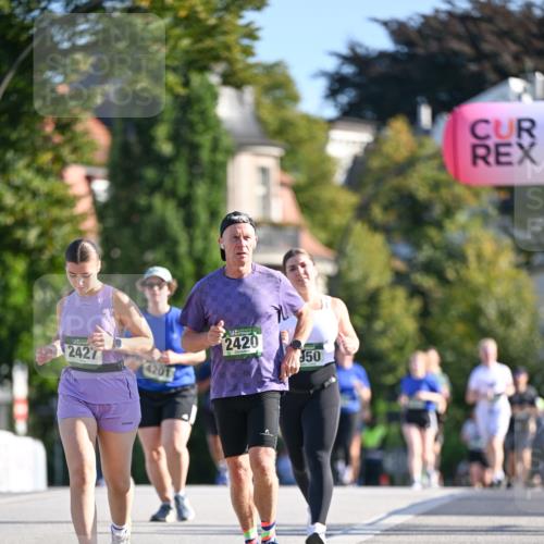 07.09.2025 - BARMER Alsterlauf Dr. Thomas Lammeyer http://msf.ph/oto/8716759 07.09.2025 09:56:04 Laufen 2427, 2420, 50, 4201 meine-sportfotos.de