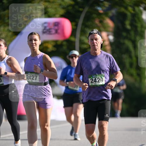 07.09.2025 - BARMER Alsterlauf Dr. Thomas Lammeyer http://msf.ph/oto/8716776 07.09.2025 09:56:07 Laufen 2427, 2420 meine-sportfotos.de