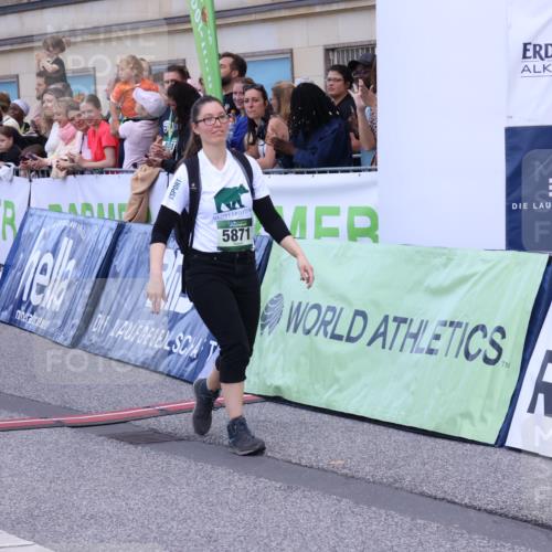 07.09.2025 - BARMER Alsterlauf Strokosch-Dieckow http://msf.ph/oto/8716786 07.09.2025 10:44:46 Ziel 5871 meine-sportfotos.de