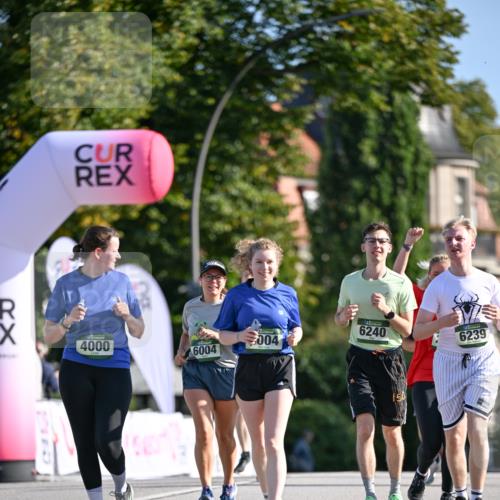 07.09.2025 - BARMER Alsterlauf Dr. Thomas Lammeyer http://msf.ph/oto/8716821 07.09.2025 09:56:19 Laufen 6240, 4000, 004, 6239, 6004 meine-sportfotos.de