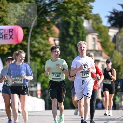 07.09.2025 - BARMER Alsterlauf Dr. Thomas Lammeyer http://msf.ph/oto/8716830 07.09.2025 09:56:20 Laufen 600, 4004, 6240, 6239, 4921 meine-sportfotos.de