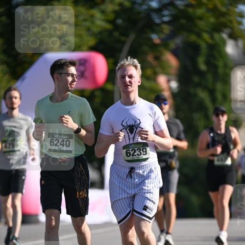 07.09.2025 - BARMER Alsterlauf Dr. Thomas Lammeyer http://msf.ph/oto/8716848 07.09.2025 09:56:23 Laufen 4750, 6240, 50, 6239 meine-sportfotos.de